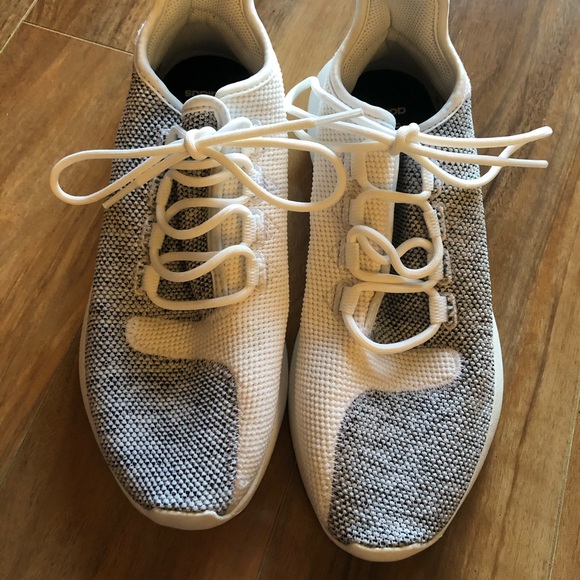 Men’s Adidas sneakers! - Picture 3 of 5